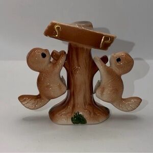 Vintage Ceramic Squirrel Salt & Pepper Shakers Hanging From A Tree Stump